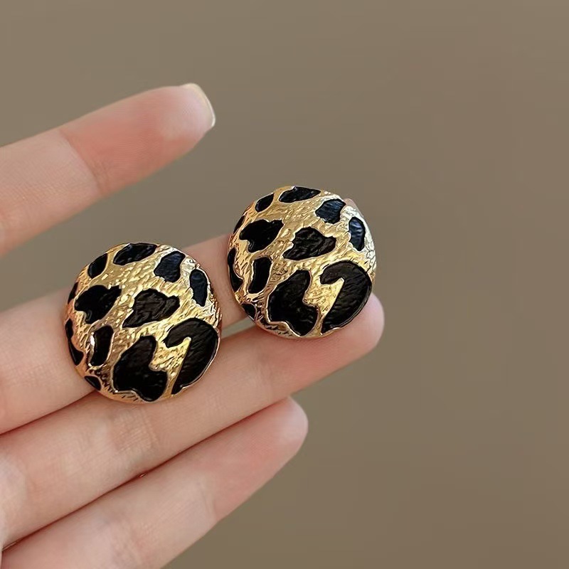 Vintage Fashion Ornaments - Boho Style Leopard Print Pattern Round