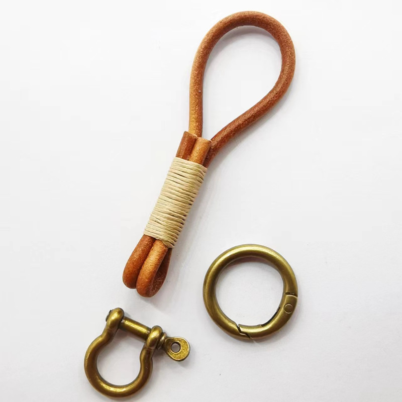 Leather Lanyard Hook Retro Cow - Vintage Fashion Ornaments 评论和价格