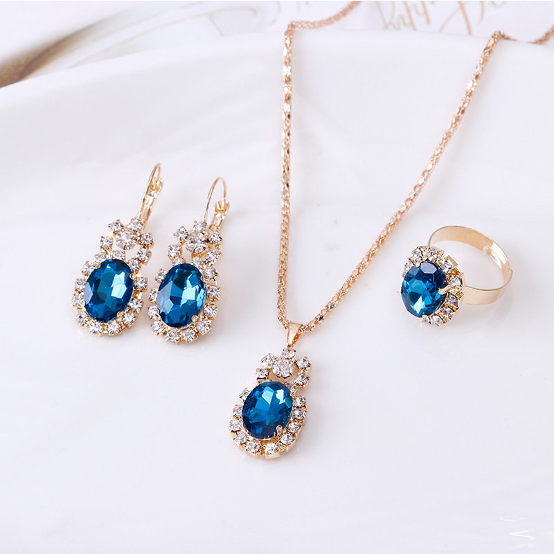 New Style Ornaments Set Fashio - Vintage Fashion Ornaments 评论和价格