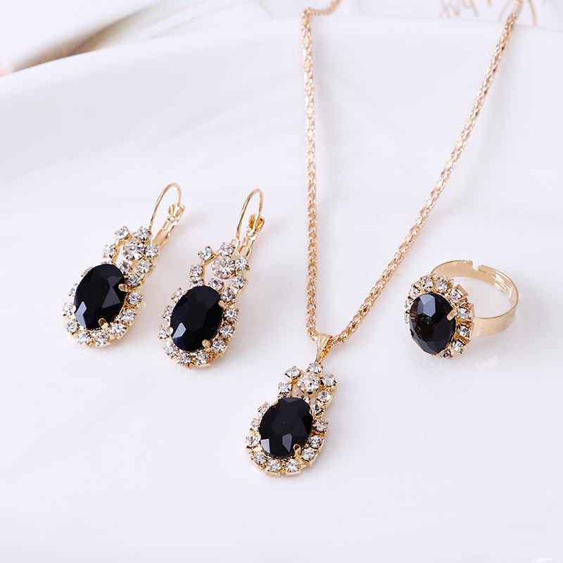 New Style Ornaments Set Fashio - Vintage Fashion Ornaments 评论和价格
