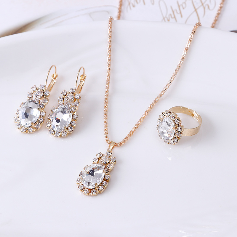 New Style Ornaments Set Fashio - Vintage Fashion Ornaments 评论和价格