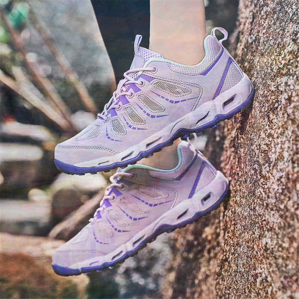 Sumer Round Tip Silver Sneaker - Vintage Fashion Canada 评论和价格