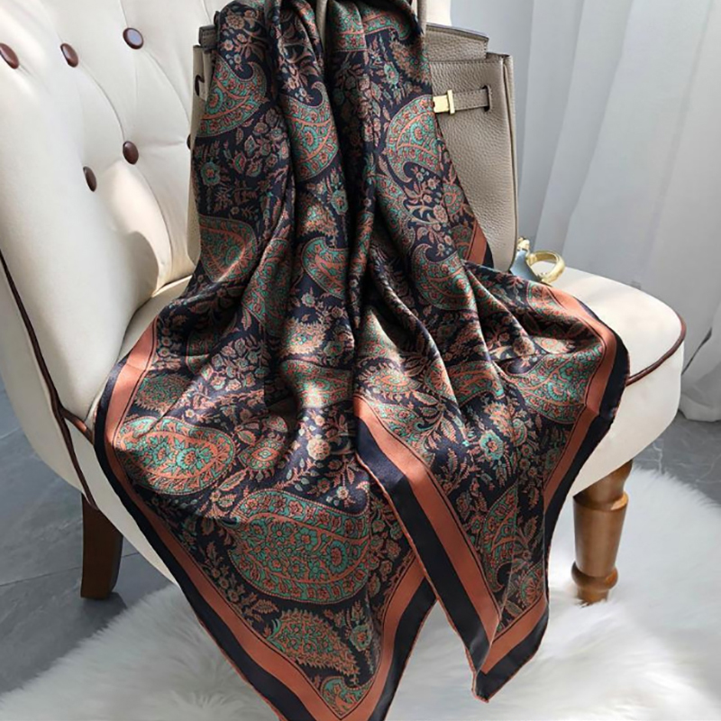 Paisley Print Square Scarf Vin - Vintage Fashion Patterns 评论和价格